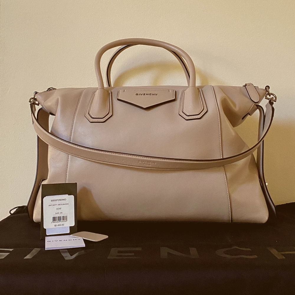 Givenchy Medium Soft Antigona in Dune / Beige Color - Picture 14 of 15